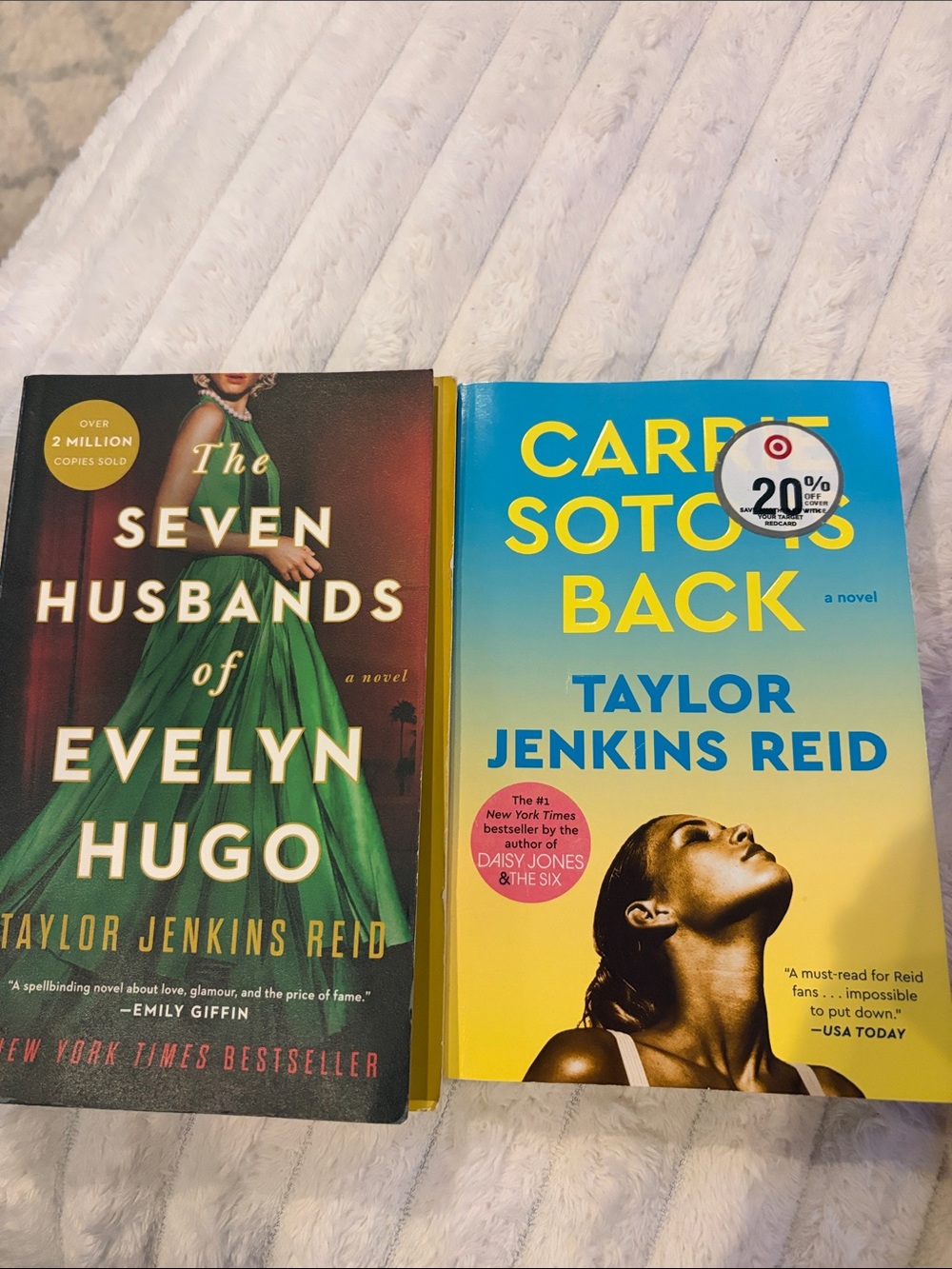 Taylor Jenkins Reid - The Seven Husbands of Evelyn Hugo + Carrie Soto’s Back
